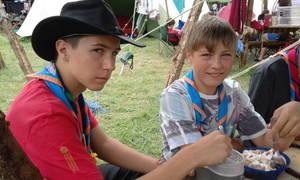 Selbst gekochtes Essen: Timon Stegmann und Vincent Niessner